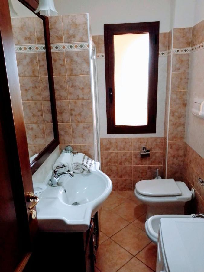 Residenza Rosa Maria Apartment โอโรเซย ภายนอก รูปภาพ